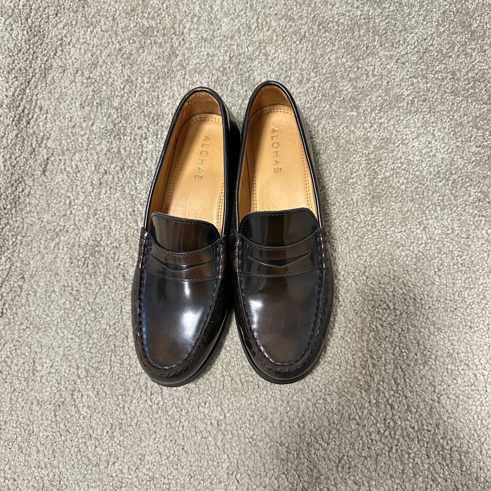 SOLD‼️ ALOHAS Women's Dark Brown Leather Loafers